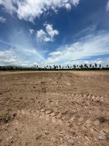 Land for sale in Bowin, Sriracha. Beautiful plot, attractive price, Chon Buri (Pattaya), Bo Win, Si Racha, Chon Buri (Pattaya), , 123,200 sqm, Land For Sale, by A House Property Co.,Ltd., 500495257 - DDproperty.com