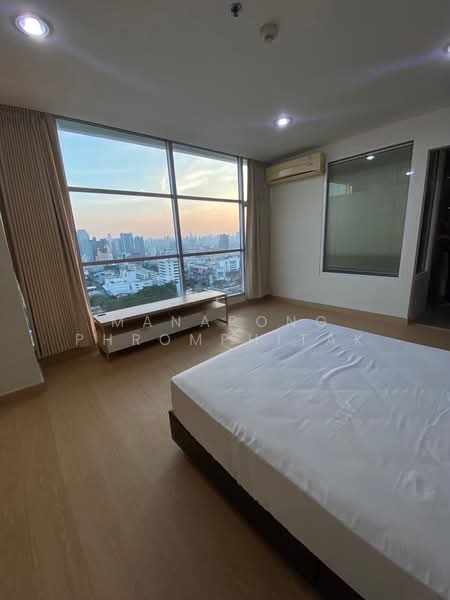 Rhythm Ratchada, Bangkok, 558 Ratchadaphisek Road, Samsen Nok, Huai Khwang, Bangkok, 2 Bedrooms, 72 sqm, Condo For Rent, by Manapong Phromphitak, 500495288 - DDproperty.com