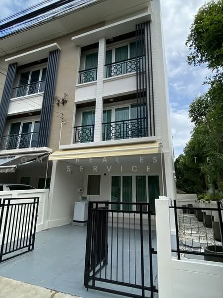 Baan Klang Muang Rama 9 (Motorway), Bangkok, New Bangkok-Chonburi Road, Suan Luang, Suan Luang, Bangkok, 3 Bedrooms, 150 sqm, Townhouse For Sale, by HOME Real Estate Service, 500495294 - DDproperty.com