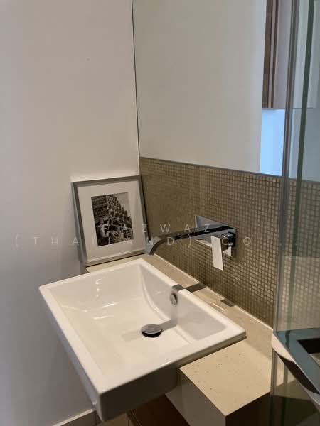 The Lofts Ekkamai, Bangkok, 1415 Sukhumvit Road, Phra Kanong Nua, Watthana, Bangkok, Studio, 28 sqm, Condo For Sale, by Fazwaz (Thailand) Co., Ltd., 500495329 - DDproperty.com