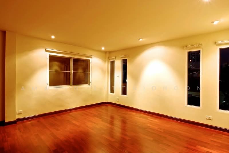 Pool Villa in Soi Thonglor 21, กรุงเทพ, คลองตันเหนือ, วัฒนา, กรุงเทพ, 550 ตร.ม., บ้านเดี่ยว ให้เช่า, โดย Amarin Sitthidhoon, 500495342 - DDproperty.com