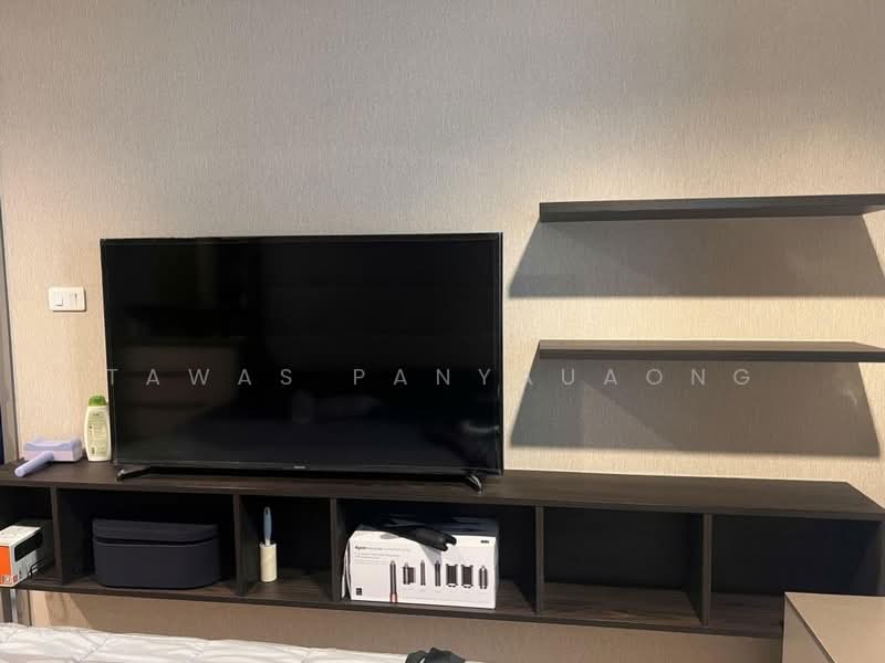 IDEO Sathorn-Wongwian Yai, Bangkok, 219 Soi Krung Thonburi 1, Khlong Ton Sai, Khlong San, Bangkok, 2 Bedrooms, 55 sqm, Condo For Sale, by Tawas Panyauaong, 500495355 - DDproperty.com