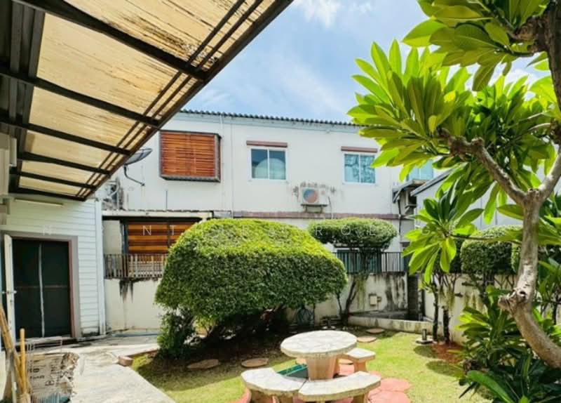 Villette Lite Pattanakarn, Bangkok, Soi Phatthanakan 38, Phatthanakan Road, Suan Luang, Bangkok, 3 Bedrooms, 150 sqm, Townhouse For Sale, by Narinthira Roengrit, 500495376 - DDproperty.com