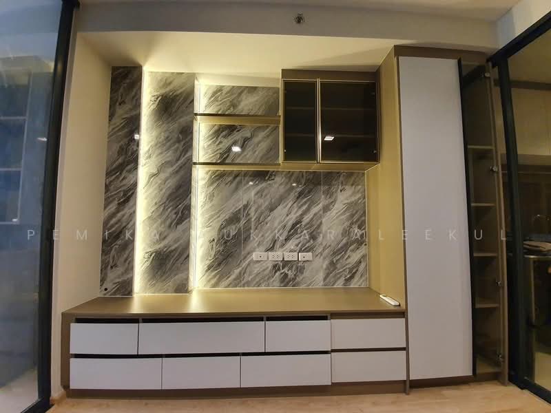 IDEO Sathorn-Wongwian Yai, Bangkok, 219 Soi Krung Thonburi 1, Khlong Ton Sai, Khlong San, Bangkok, 1 Bedroom, 35 sqm, Condo For Sale, by Pemika Aukkaraleekul, 500495395 - DDproperty.com