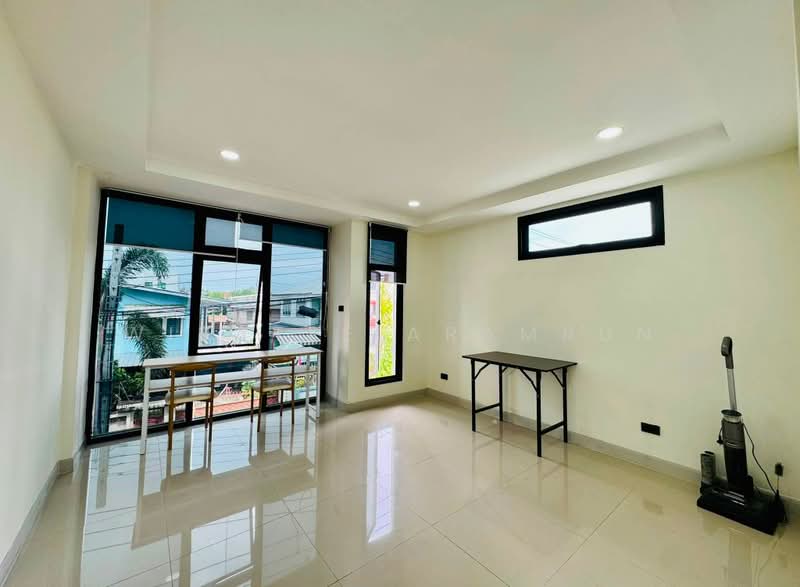 SPACE Home Office, กรุงเทพ, ซอยสุขุมวิท 101/1 (วชิรธรรมสาธิต), บางจาก, พระโขนง, กรุงเทพ, 237 ตร.ม., ทาวน์เฮ้าส์ ให้เช่า, โดย Wiratee Aramrun, 500495411 - DDproperty.com