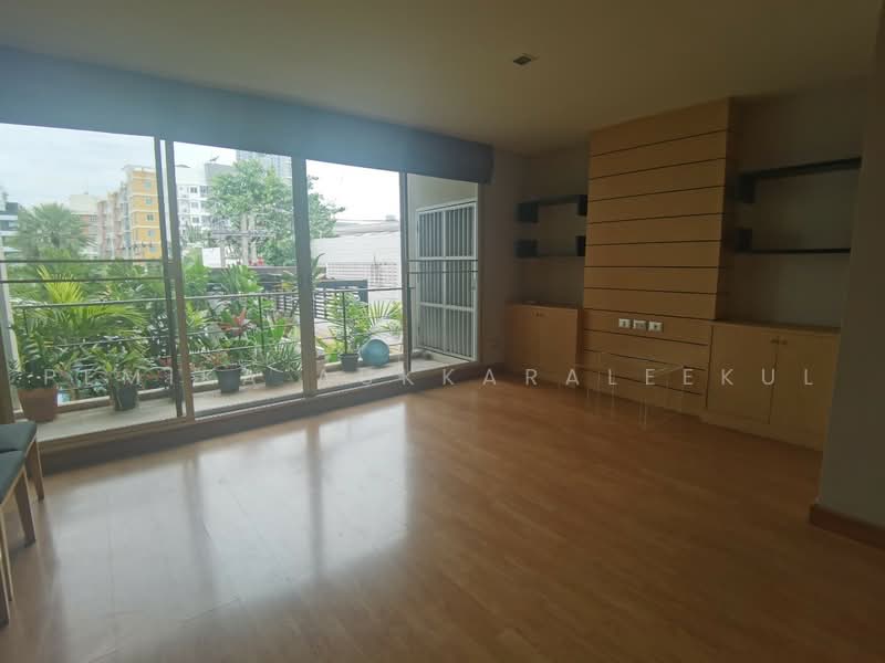 Tree Condo Sukhumvit 50, Bangkok, Sukhumvit Road, Phra Kanong, Khlong Toei, Bangkok, 2 Bedrooms, 86 sqm, Condo For Sale, by Pemika Aukkaraleekul, 500495452 - DDproperty.com