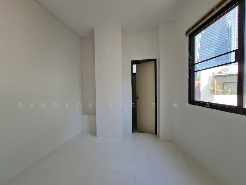 Sathorn Crest, Bangkok, . ซอยสาทร 1 แยก 2 แขวงทุ่งมหาเมฆ เขตสาทร กทม., Thung Maha Mek, Sathon, Bangkok, 3 Bedrooms, 280 sqm, Apartment For Rent, by Bangkok Residential, 500495499 - DDproperty.com
