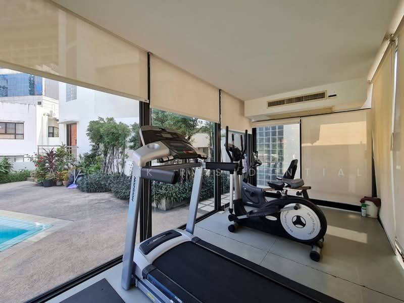 Sathorn Crest, Bangkok, . ซอยสาทร 1 แยก 2 แขวงทุ่งมหาเมฆ เขตสาทร กทม., Thung Maha Mek, Sathon, Bangkok, 3 Bedrooms, 280 sqm, Apartment For Rent, by Bangkok Residential, 500495499 - DDproperty.com