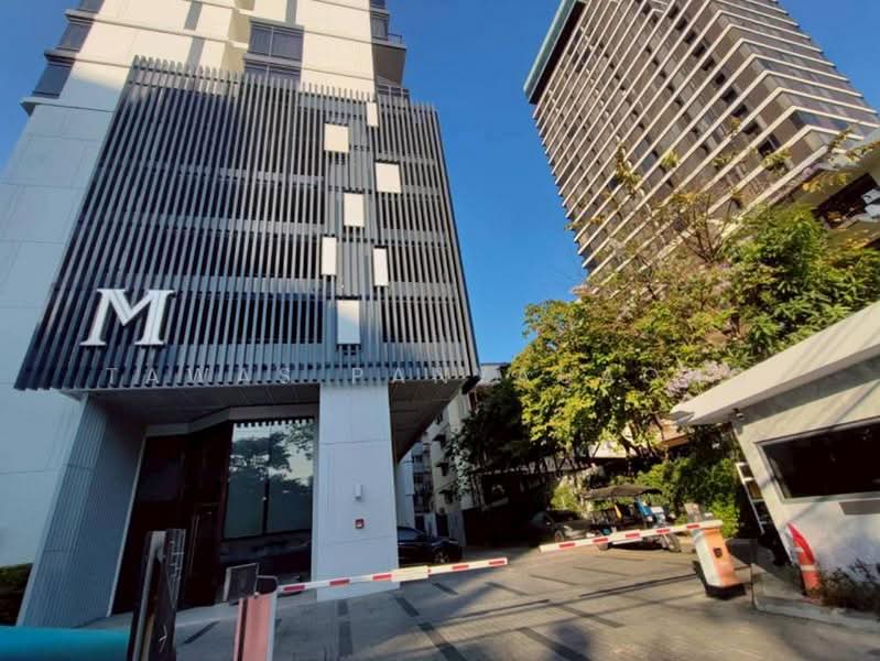 M Thonglor 10, Bangkok, 9 Soi Ekkamai 12, Ekkamai Road, Khlong Tan Nua, Watthana, Bangkok, 1 Bedroom, 33 sqm, Condo For Sale, by Tawas Panyauaong, 500495552 - DDproperty.com