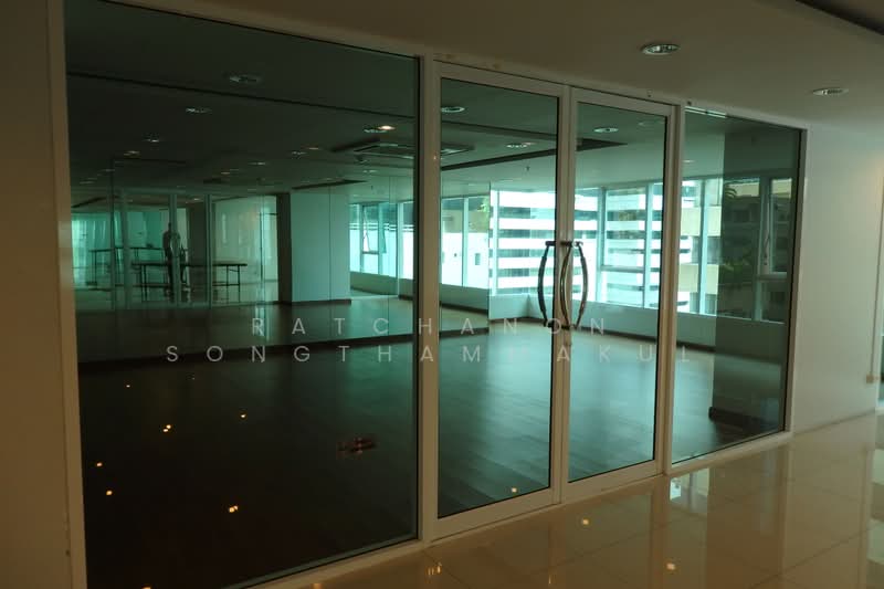 Sukhumvit Living Town, Bangkok, 299 Sukhumvit 21 Road, Khlongtoei Nua, Watthana, Bangkok, 1 Bedroom, 67 sqm, Condo For Rent, by Ratchanon Songthammakul, 500495591 - DDproperty.com
