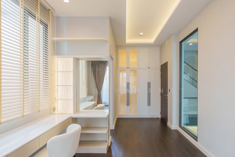 The Gentry Pattanakarn, Bangkok, Pattanakarn Road, Suan Luang, Bangkok, 5 Bedrooms, 553 sqm, Single Detached House For Rent, by Kay Tippayanet, 500495599 - DDproperty.com