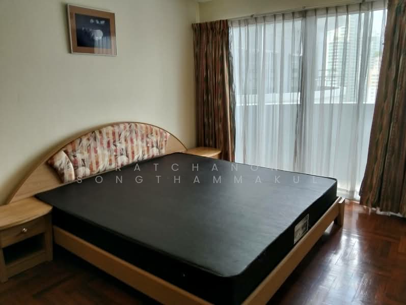 Witthayu Complex, Bangkok, 1673 New Petchaburi Road, Makkasan, Ratchathewi, Bangkok, 2 Bedrooms, 60 sqm, Condo For Rent, by Ratchanon Songthammakul, 500495600 - DDproperty.com
