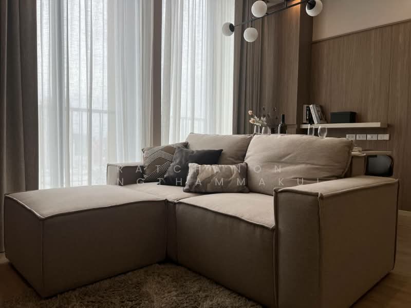 Noble State 39, Bangkok, 35 Soi Sukhumvit 39, Khlong Tan Nua, Watthana, Bangkok, 2 Bedrooms, 60 sqm, Condo For Rent, by Ratchanon Songthammakul, 500495627 - DDproperty.com