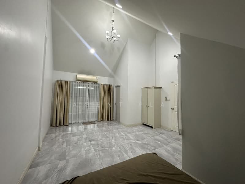 บ้านให้เช่ารีโนเวทใหม่ ลาดพร้าว 80 ทำโฮมออฟฟิศ/จดทะเบียนบริษัทได้ (SPSAD4130), กรุงเทพ, วังทองหลาง, กรุงเทพ, 350 ตร.ม., บ้านเดี่ยว ให้เช่า, โดย Agent Pla, 500495631 - DDproperty.com