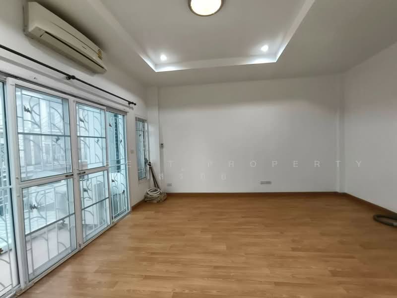 Tanapirom Srinakarin - Wongwaen, Samut Prakan, Srinakarin Road, Bang Mueng, Muang Samut Prakarn, Samut Prakan, 4 Bedrooms, 150 sqm, Townhouse For Sale, by The Best Property สร้อย, 500495635 - DDproperty.com