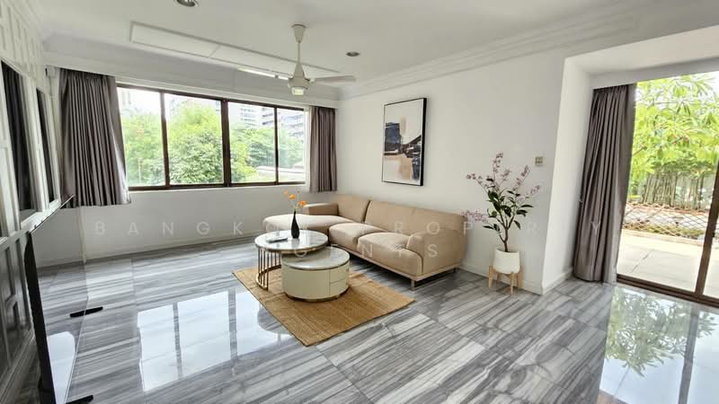 Charan Tower Residences by Aspira, Bangkok, 19 Soi Sukhumvit 43, Khlong Tan Nua, Watthana, Bangkok, 3 Bedrooms, 1,300 sqm, Condo For Rent, by BANGKOK PROPERTY AGENTS, 500495655 - DDproperty.com