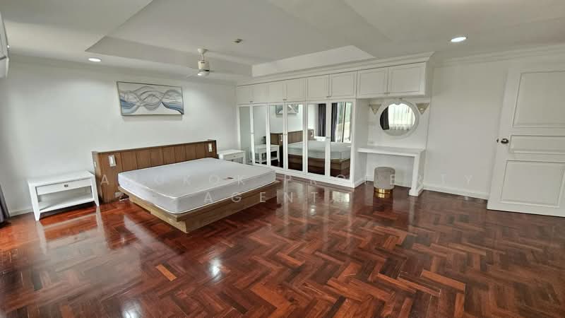 Charan Tower Residences by Aspira, Bangkok, 19 Soi Sukhumvit 43, Khlong Tan Nua, Watthana, Bangkok, 3 Bedrooms, 1,300 sqm, Condo For Rent, by BANGKOK PROPERTY AGENTS, 500495655 - DDproperty.com