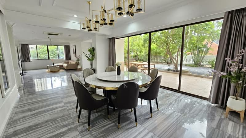 Charan Tower Residences by Aspira, Bangkok, 19 Soi Sukhumvit 43, Khlong Tan Nua, Watthana, Bangkok, 3 Bedrooms, 1,300 sqm, Condo For Rent, by BANGKOK PROPERTY AGENTS, 500495655 - DDproperty.com
