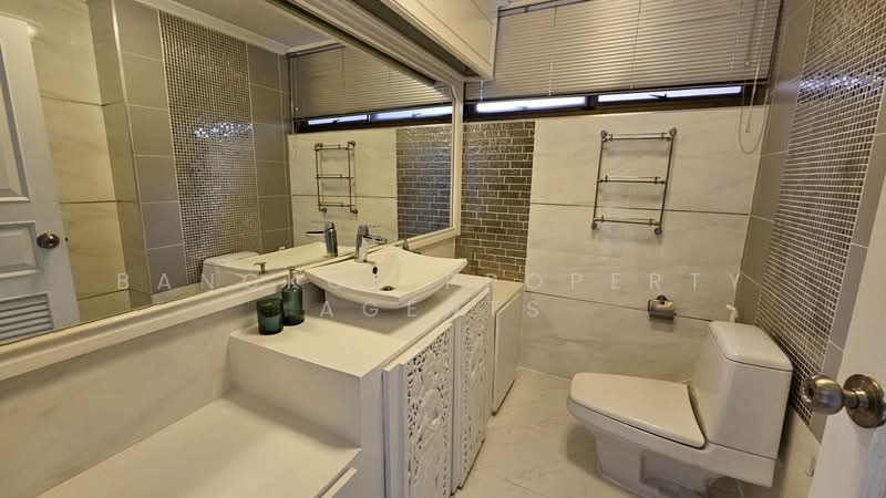 Charan Tower Residences by Aspira, Bangkok, 19 Soi Sukhumvit 43, Khlong Tan Nua, Watthana, Bangkok, 3 Bedrooms, 1,300 sqm, Condo For Rent, by BANGKOK PROPERTY AGENTS, 500495655 - DDproperty.com