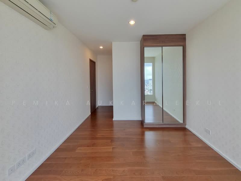 Menam Residences : แม่น้ำ เรสซิเดนท์, กรุงเทพ, 2088 ถนนเจริญกรุง, วัดพระยาไกร, บางคอแหลม, กรุงเทพ, 159 ตร.ม., คอนโด ขาย, โดย Pemika Aukkaraleekul, 500495686 - DDproperty.com