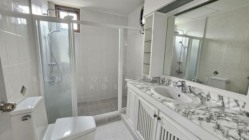 Charan Tower Residences by Aspira, Bangkok, 19 Soi Sukhumvit 43, Khlong Tan Nua, Watthana, Bangkok, 4 Bedrooms, 500 sqm, Condo For Rent, by BANGKOK PROPERTY AGENTS, 500495694 - DDproperty.com