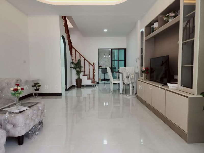 Yoocharoen Vibhavadi-rangsit 37, Bangkok, Don Mueang, Bangkok, 2 Bedrooms, 75 sqm, Townhouse For Sale, by Kwancheewa Yenchum, 500495707 - DDproperty.com