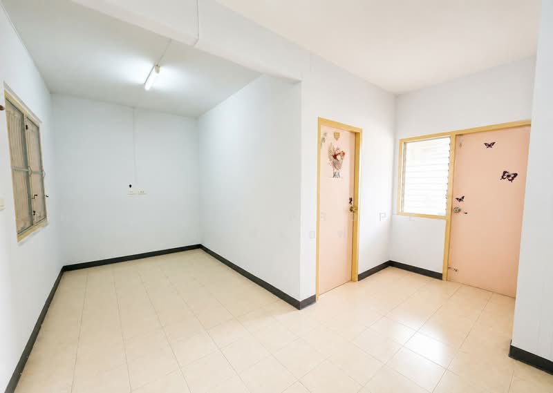 Baan Ua-Athorn Thatumnak, Nakhon Pathom, Tha Tamnak, Nakhon Chai Sri, Nakhon Pathom, 1 Bedroom, 32 sqm, Condo For Sale, by The Best Property ออฟแอฟ, 500495736 - DDproperty.com