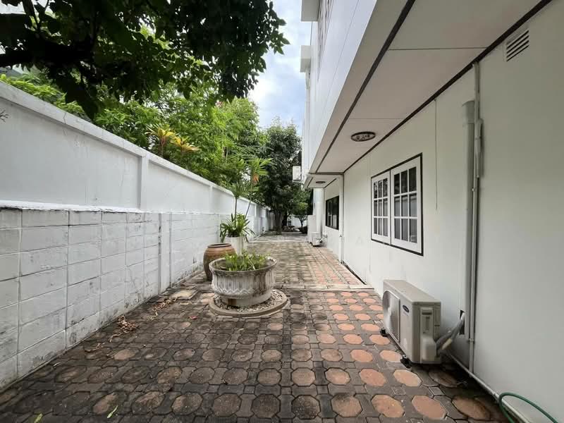 Mooban Panya Village, Bangkok, Suan Luang, Bangkok, 5 Bedrooms, 350 sqm, Single Detached House For Sale, by Kay Tippayanet, 500495755 - DDproperty.com