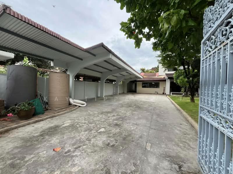 Mooban Panya Village, Bangkok, Suan Luang, Bangkok, 5 Bedrooms, 350 sqm, Single Detached House For Sale, by Kay Tippayanet, 500495755 - DDproperty.com