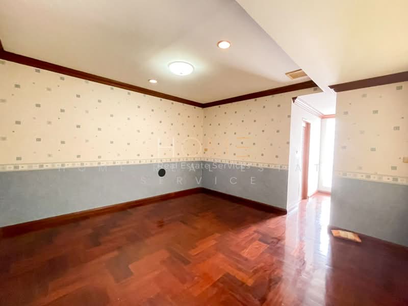 Worabun Onnut 44, Bangkok, Bang Chak, Phra Khanong, Bangkok, 8 Bedrooms, 1,000 sqm, Single Detached House For Sale, by HOME Real Estate Service, 500495803 - DDproperty.com