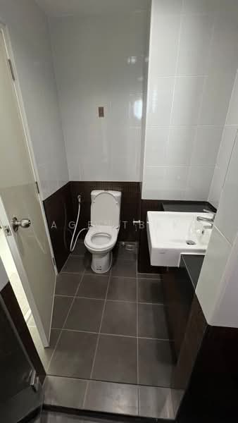 Asakan Place Srinakarin, Bangkok, 617 Srinakarin Road, Suan Luang, Bangkok, 2 Bedrooms, 43 sqm, Condo For Rent, by Agentbkk, 500495822 - DDproperty.com