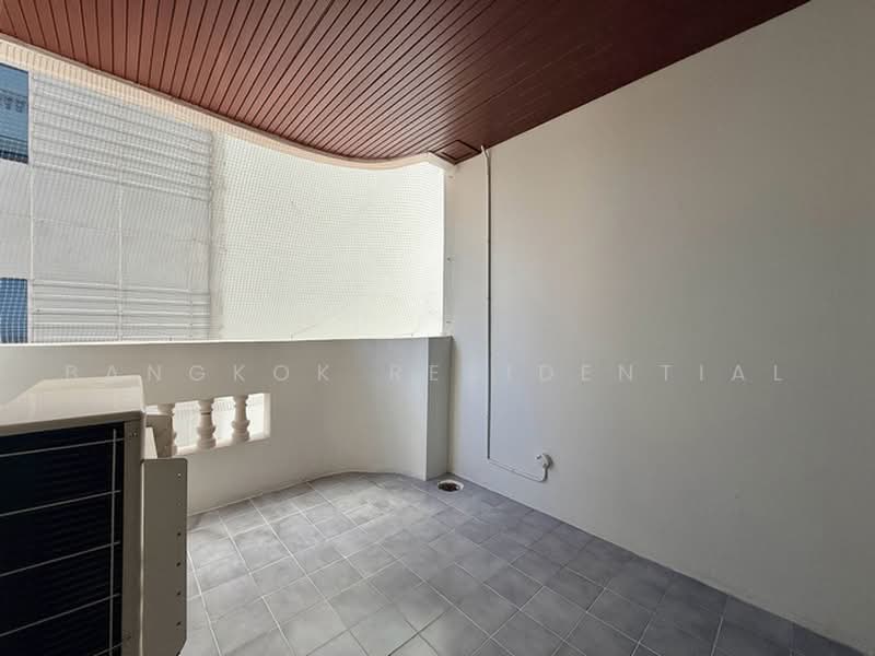Sriratana Mansion 2, Bangkok, 59 Soi Sukhumvit 23, Khlongtoei Nua, Watthana, Bangkok, 3 Bedrooms, 250 sqm, Apartment For Rent, by Bangkok Residential, 500495828 - DDproperty.com