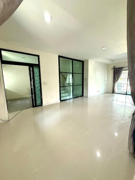 หมู่บ้านมารวย ริเวอร์ไซด์ บางปะกง (Baan Maruay Riverside), Chachoengsao, Tha Sa-an, Bang Pakong, Chachoengsao, 3 Bedrooms, 140 sqm, Semi-Detached House (Twin House) For Sale, by The Best Property แนน, 500495840 - DDproperty.com