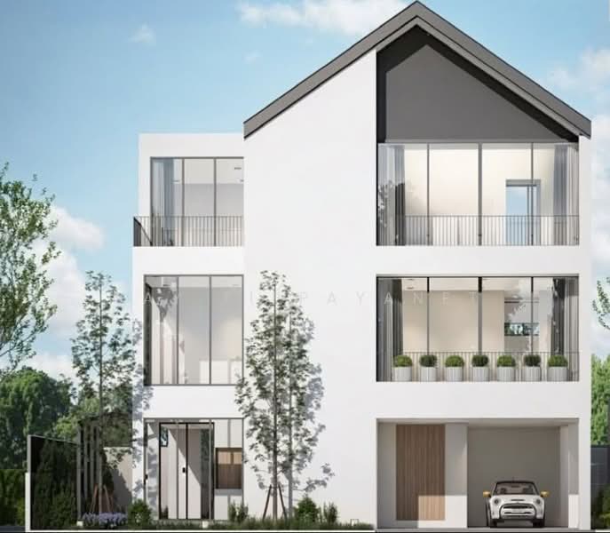 House in Pridi 14, Bangkok, Phra Kanong Nua, Watthana, Bangkok, 4 Bedrooms, 486 sqm, Single Detached House For Sale, by Kay Tippayanet, 500495901 - DDproperty.com