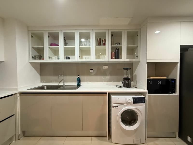 Urbana Sukhumvit 15, Bangkok, Soi Sukhumvit 15, Khlongtoei Nua, Watthana, Bangkok, 2 Bedrooms, 110 sqm, Condo For Sale, by Nicha Na Lampang, 500495914 - DDproperty.com