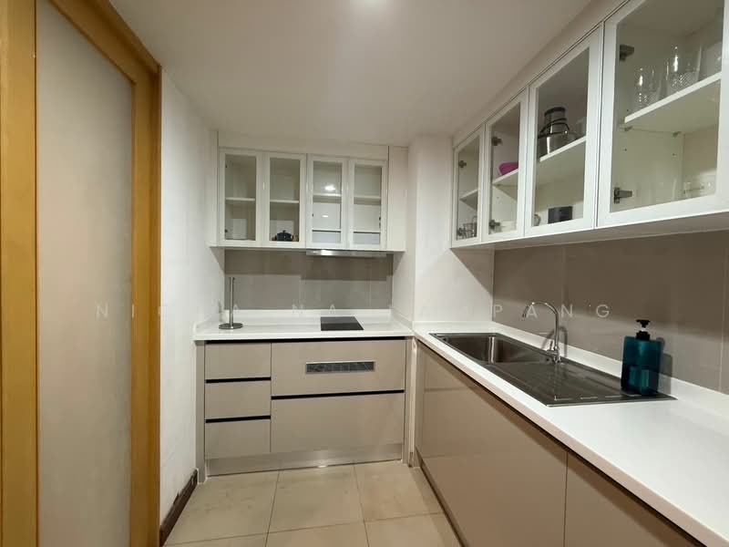 Urbana Sukhumvit 15 : เออร์บาน่า สุขุมวิท 15, กรุงเทพ, ซอยสุขุมวิท 15, คลองเตยเหนือ, วัฒนา, กรุงเทพ, 110 ตร.ม., คอนโด ขาย, โดย Nicha Na Lampang, 500495914 - DDproperty.com