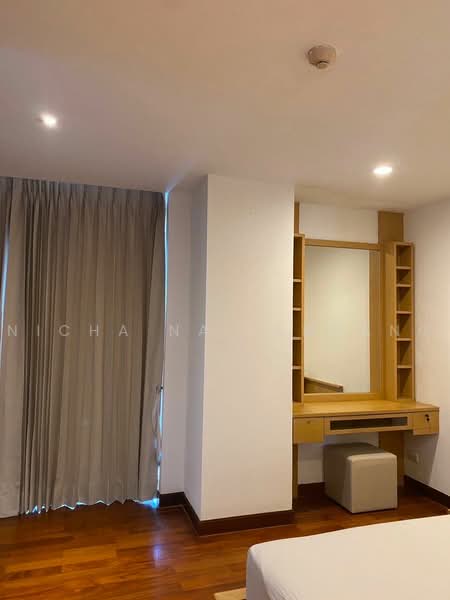 Urbana Sukhumvit 15, Bangkok, Soi Sukhumvit 15, Khlongtoei Nua, Watthana, Bangkok, 2 Bedrooms, 110 sqm, Condo For Sale, by Nicha Na Lampang, 500495914 - DDproperty.com