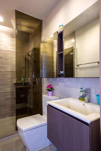 The Line Sukhumvit 71, Bangkok, 15 Sukhumvit 71 Road, Phra Kanong Nua, Watthana, Bangkok, 2 Bedrooms, 62 sqm, Condo For Sale, by Preeyapohn Jatuchai, 500495919 - DDproperty.com