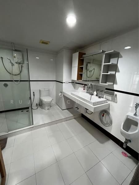 Saranjai Mansion, Bangkok, Soi Sukhumvit 6, Khlong Toei, Bangkok, 2 Bedrooms, 150 sqm, Condo For Sale, by Rujira Chuaoon, 500495942 - DDproperty.com