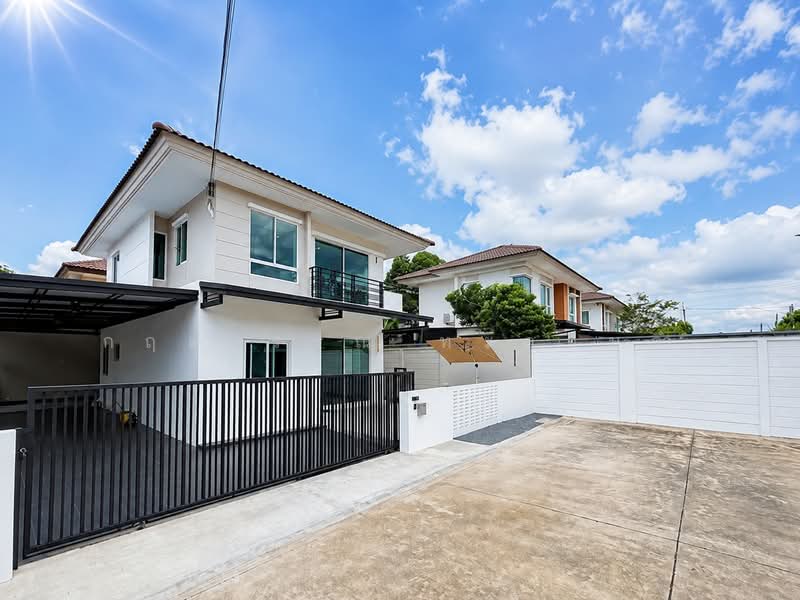 The Trust Ville Watcharapol-Hathairat, Pathum Thani, Hatairat Road, Bung Kham Proi, Lam Luk Ka, Pathum Thani, 4 Bedrooms, 208 sqm, Single Detached House For Sale, by กฤตวรรณ ทะลอมคำ, 500495945 - DDproperty.com