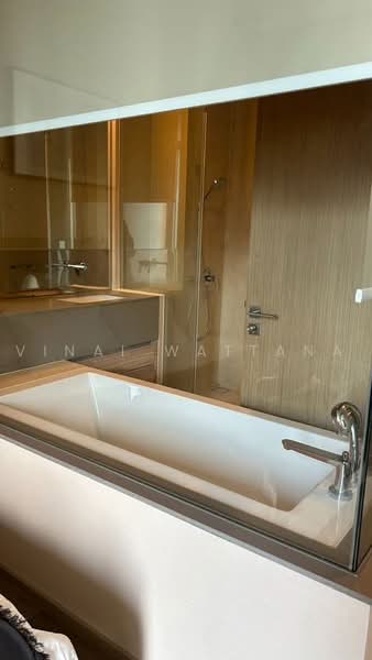 The Esse Asoke, Bangkok, 333 Soi Sukhumvit 21, Sukhumvit Road, Khlongtoei Nua, Watthana, Bangkok, 1 Bedroom, 48 sqm, Condo For Rent, by Vinai Wattana, 500495947 - DDproperty.com
