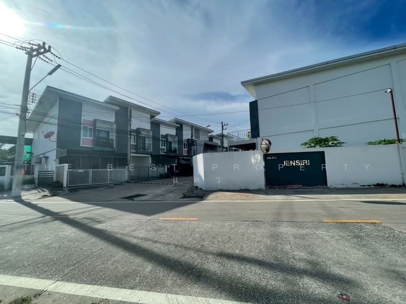 เจนศิริ ศรีราชา, Chon Buri (Pattaya), Surasak, Si Racha, Chon Buri (Pattaya), 2 Bedrooms, 100 sqm, Townhouse For Sale, by The Best Property แต้ว, 500495962 - DDproperty.com