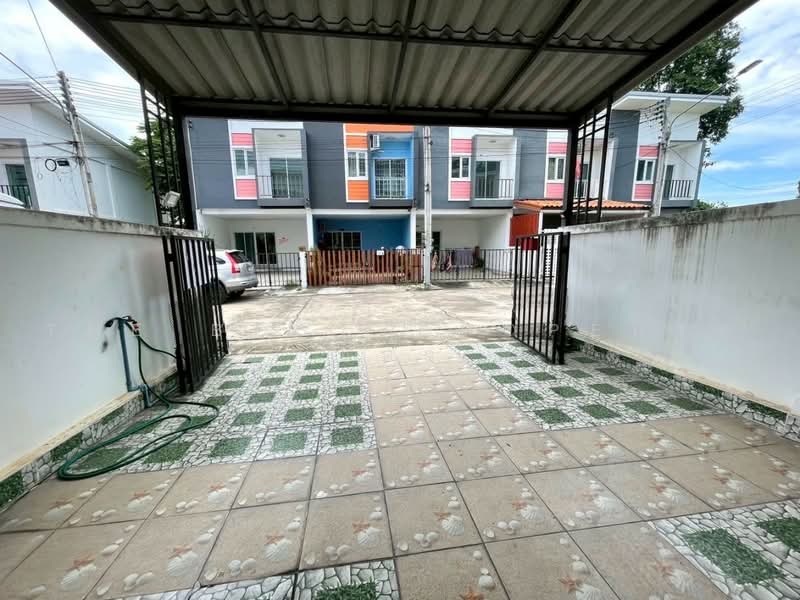 เจนศิริ ศรีราชา, Chon Buri (Pattaya), Surasak, Si Racha, Chon Buri (Pattaya), 2 Bedrooms, 100 sqm, Townhouse For Sale, by The Best Property แต้ว, 500495962 - DDproperty.com