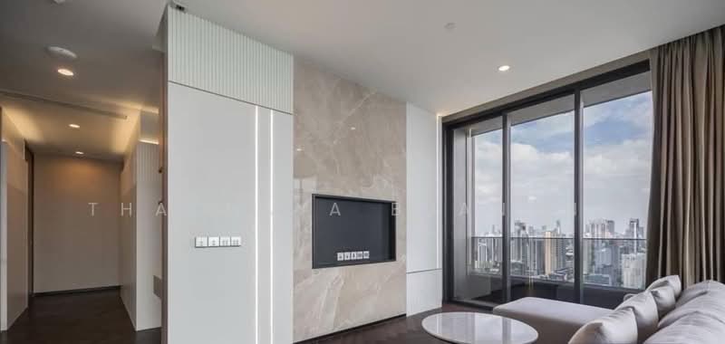 The Esse Sukhumvit 36, Bangkok, Soi Sukhumvit 36, Sukhumvit Road, Phra Kanong, Khlong Toei, Bangkok, 3 Bedrooms, 126 sqm, Condo For Rent, by Thachaya Buanong, 500496012 - DDproperty.com