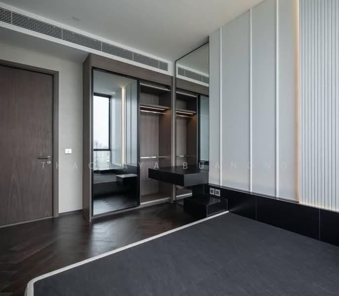 The Esse Sukhumvit 36, Bangkok, Soi Sukhumvit 36, Sukhumvit Road, Phra Kanong, Khlong Toei, Bangkok, 3 Bedrooms, 126 sqm, Condo For Rent, by Thachaya Buanong, 500496012 - DDproperty.com