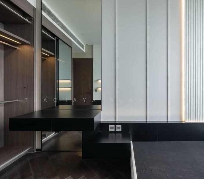 The Esse Sukhumvit 36, Bangkok, Soi Sukhumvit 36, Sukhumvit Road, Phra Kanong, Khlong Toei, Bangkok, 3 Bedrooms, 126 sqm, Condo For Rent, by Thachaya Buanong, 500496012 - DDproperty.com