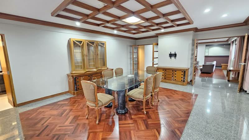United Tower Thonglor : ยูไนเต็ด ทาวเวอร์ ทองหล่อ, กรุงเทพ, 333 ซอยทองหล่อ 17, คลองตันเหนือ, วัฒนา, กรุงเทพ, 210 ตร.ม., คอนโด ให้เช่า, โดย BANGKOK PROPERTY AGENTS, 500496025 - DDproperty.com