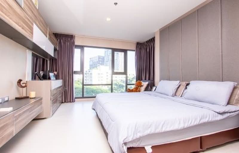 Rhythm Sukhumvit 36-38, Bangkok, 55 Soi Sukhumvit 36, Sukhumvit Road, Phra Kanong, Khlong Toei, Bangkok, 2 Bedrooms, 74 sqm, Condo For Sale, by Nicha Na Lampang, 500496037 - DDproperty.com