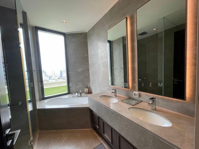 The Diplomat 39, Bangkok, 18 Soi Sukhumvit 39, Sukhumvit Road, Khlong Tan Nua, Watthana, Bangkok, 3 Bedrooms, 152 sqm, Condo For Sale, by Suchada Yodyiem, 500496053 - DDproperty.com