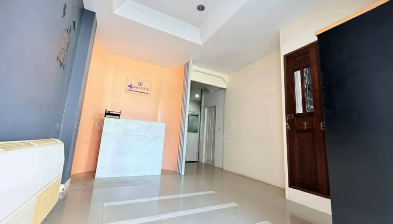 Baan Klang Muang The Royal Monaco Srinakarin-Pattanakarn, Bangkok, Rama 9 Road, Soi 43, Suan Luang, Bangkok, 3 Bedrooms, 200 sqm, Townhouse For Sale, by HOME Real Estate Service, 500496102 - DDproperty.com
